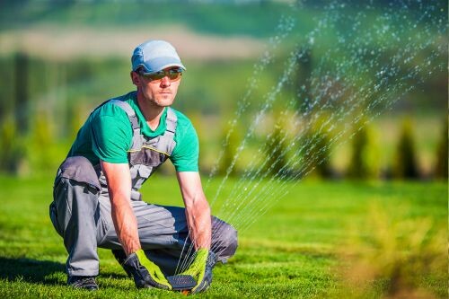 سیستم آبیاری باغچه و فضای سبز