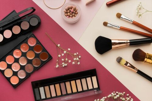 کلاس آموزش میکاپ و گریم